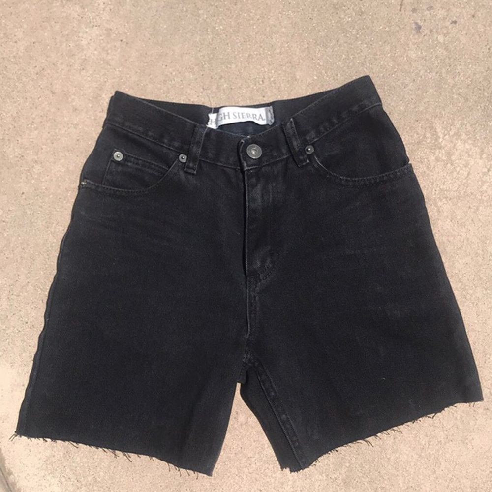 SOLD DO NOT BUYVintage high Sierra black high wais